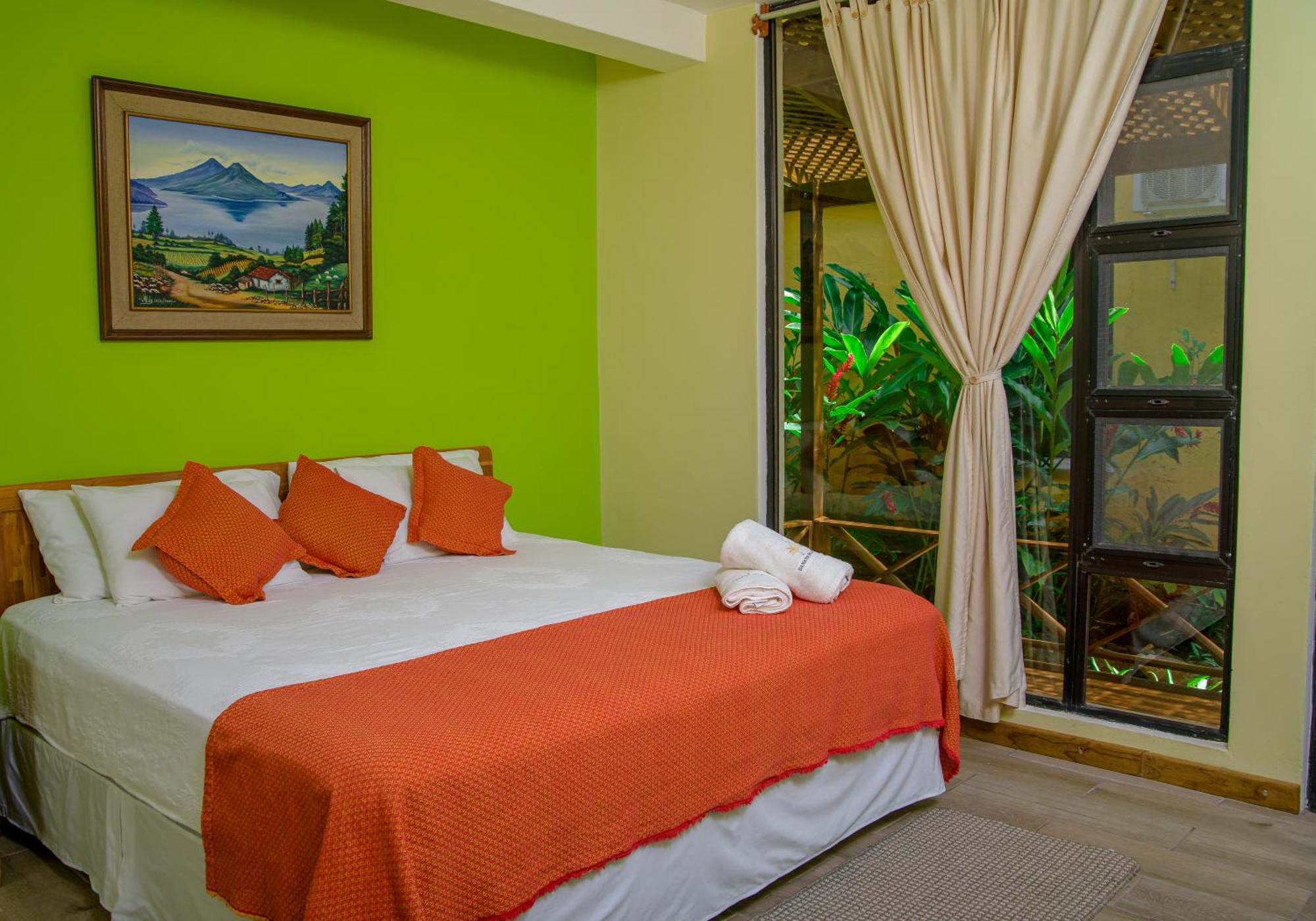 Banana Palms Hotel Rio Dulce Town Kültér fotó